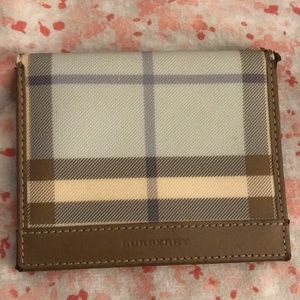 Burberry ID case